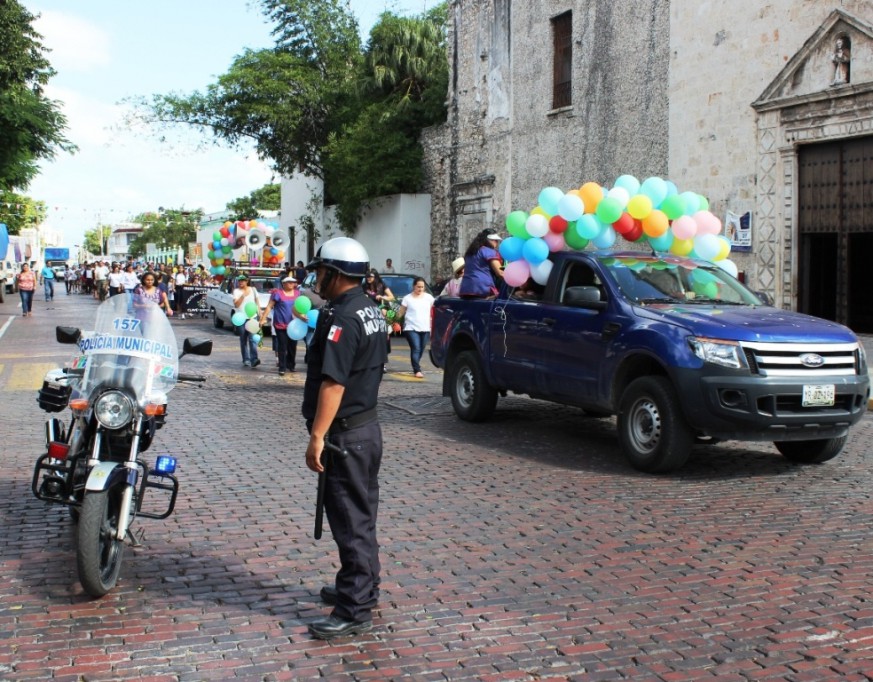 Policía municipal acompaña a "guadalupanos"