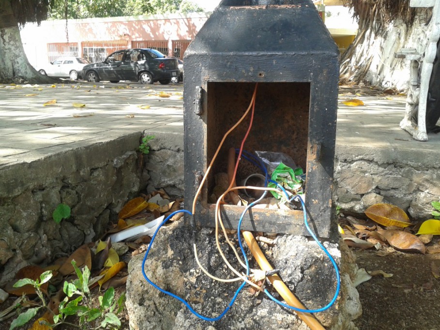 Cables sueltos en parque de Valladolid