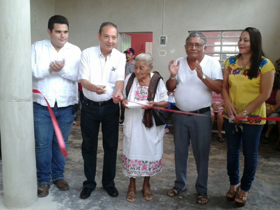 Inauguran techo en local de Jubilados y Pensionados del IMSS, en Tizimín