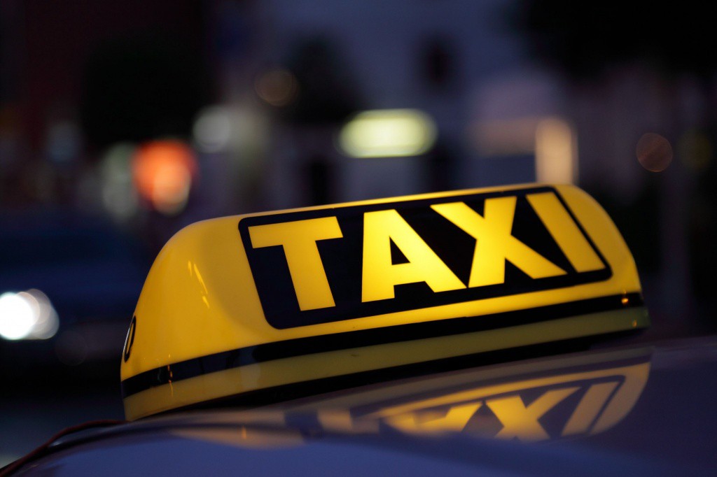 Denuncian mal servicio de taxi en Tizimín