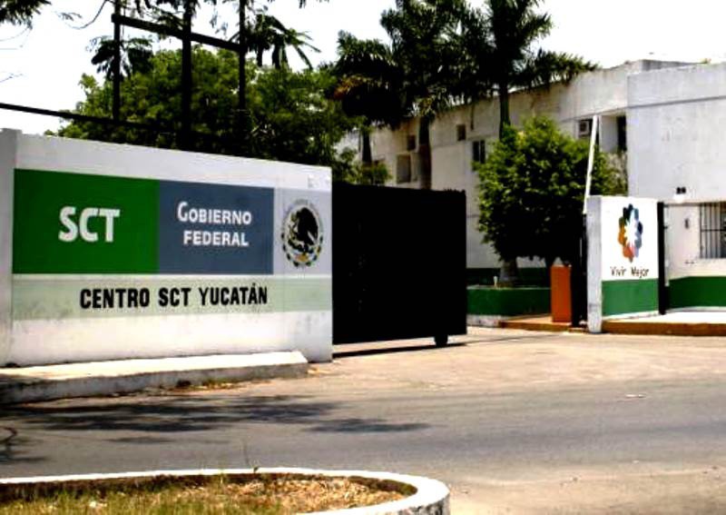 Denuncian falsa venta de vehículos de la SCT