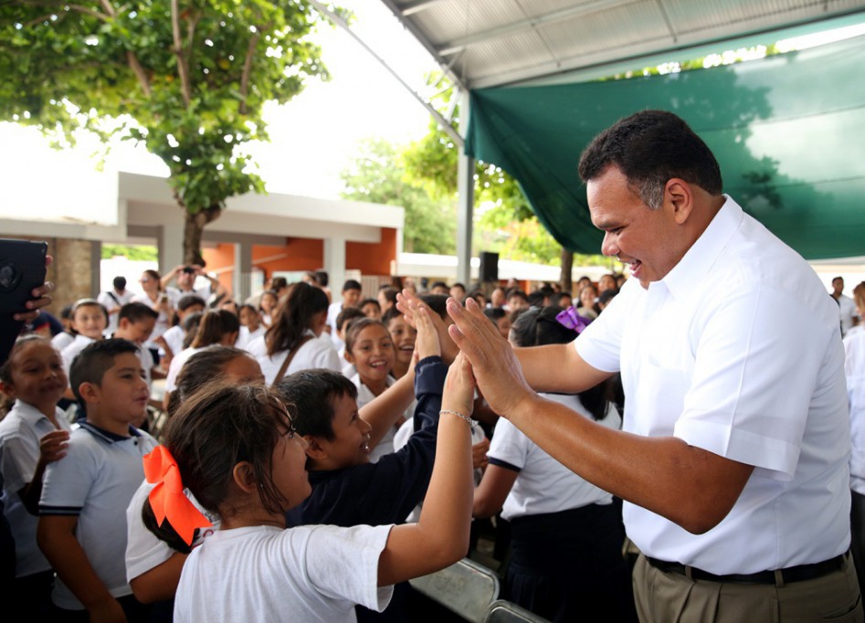 Entregan domo a la escuela Vicente Guerrero