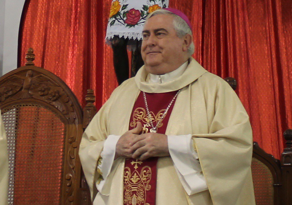Arzobispo emérito celebrará 50 años de ordenación