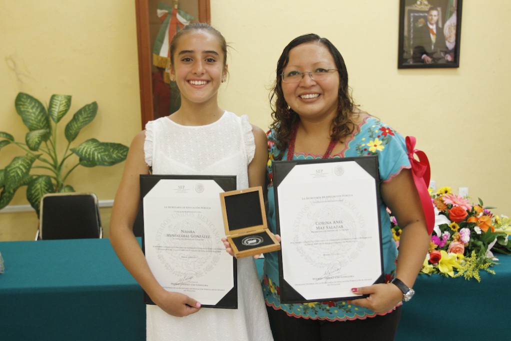 Premian a yucatecas destacadas en concurso nacional