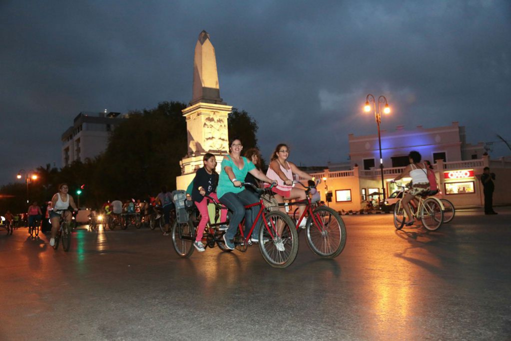 Este sábado, BiciRuta nocturna en Paseo de Montejo