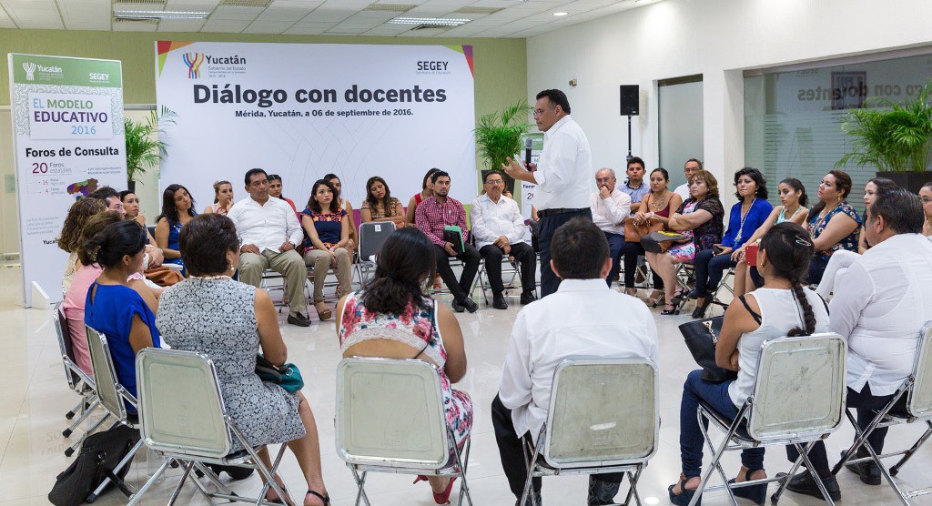 Analiza el nuevo modelo educativo en Yucatán