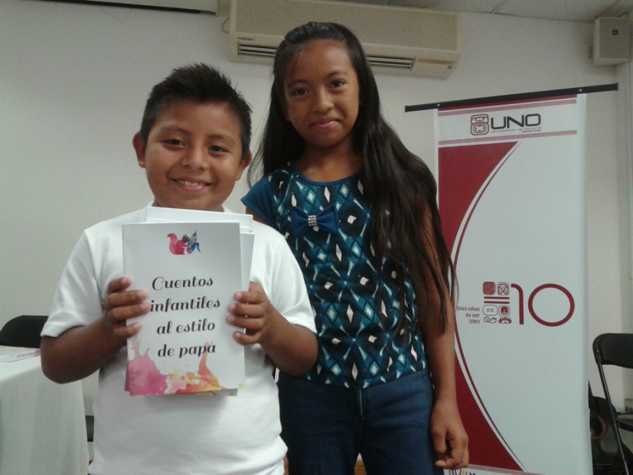Presentan libro bilingüe de cuentos infantiles, en Valladolid