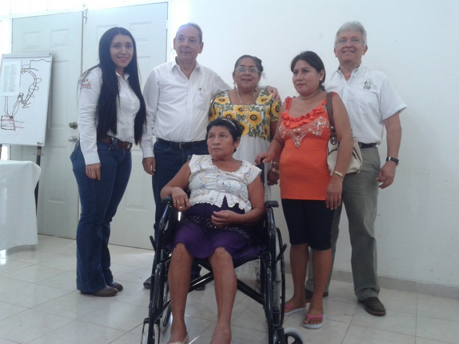 DIF Yucatán entrega aparatos ortopédicos en Tizimín 