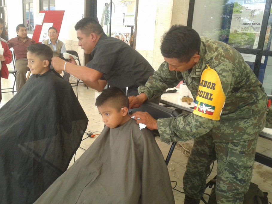 Militares realizan labor social en Tizimín