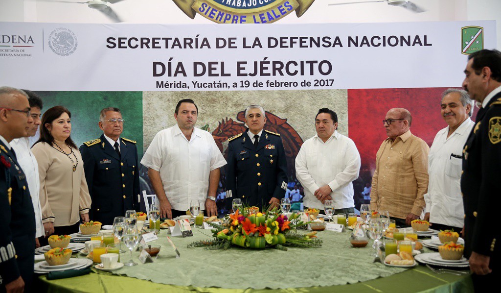 Celebran la creación del Ejército Mexicano