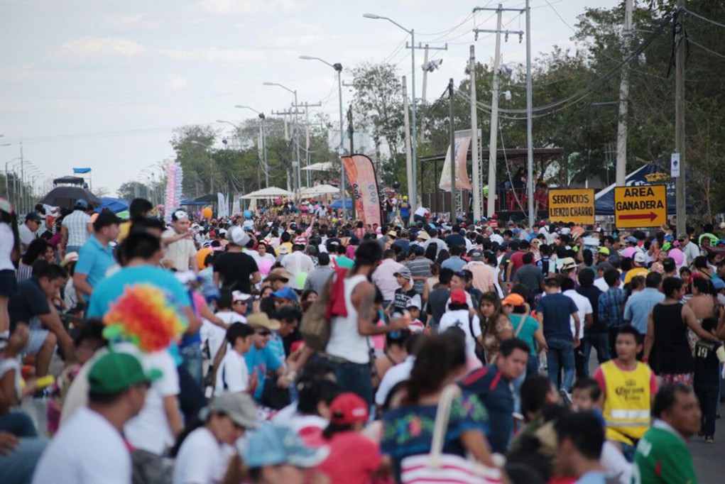 Más de medio millón de personas en Plaza Carnaval