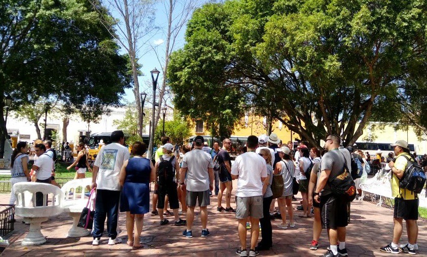 Turistas que llegan a ver el equinoccio visitan Valladolid