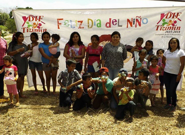 DIF Tizimín festeja a niños de comisarías