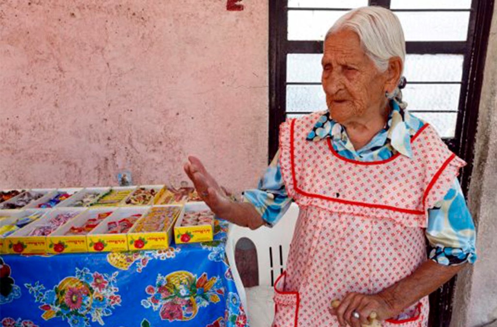 Anciana se queda sin pensión por tener 116 años