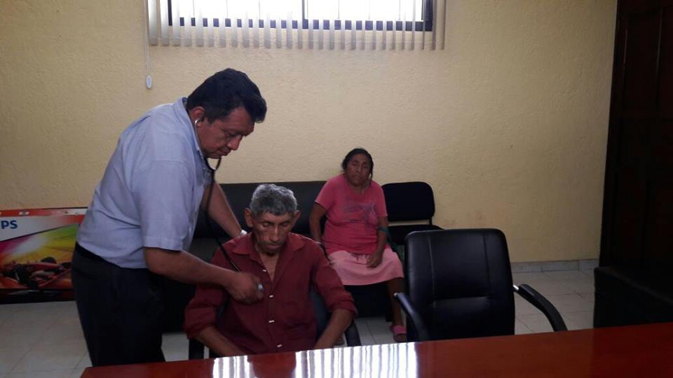 Alcalde de Espita ofrece consultas gratis