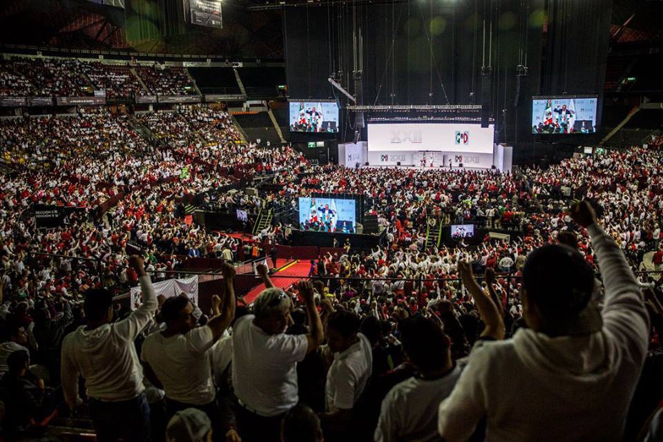 Gran número de yucatecos en la Asamblea Nacional del PRI