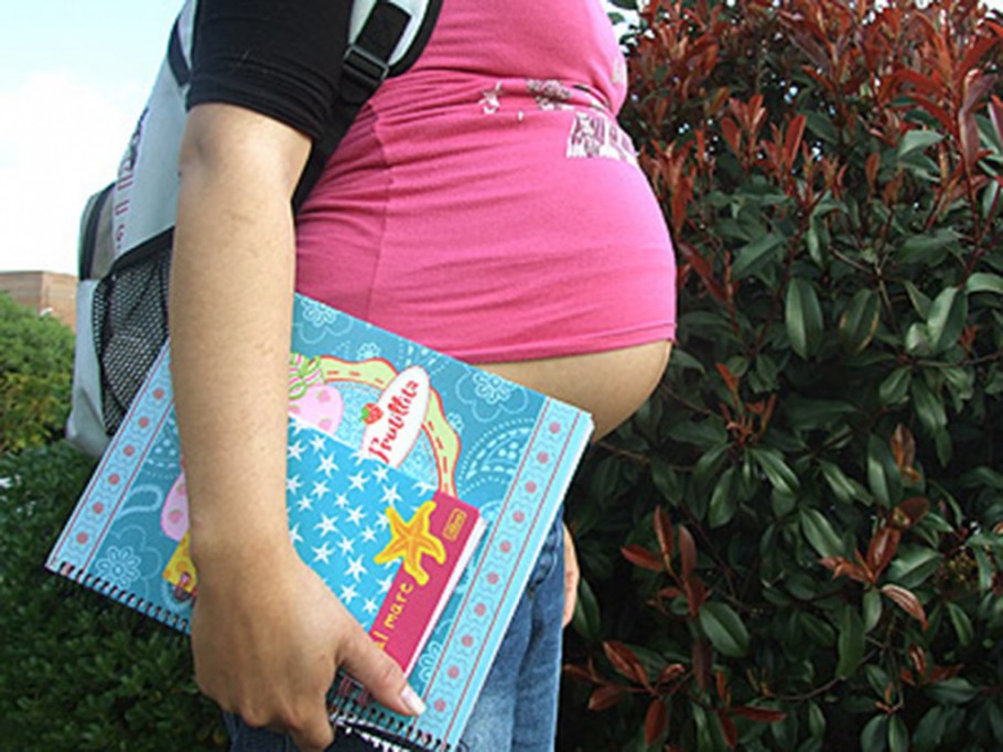 Fortalecen prevención del embarazo adolescentes