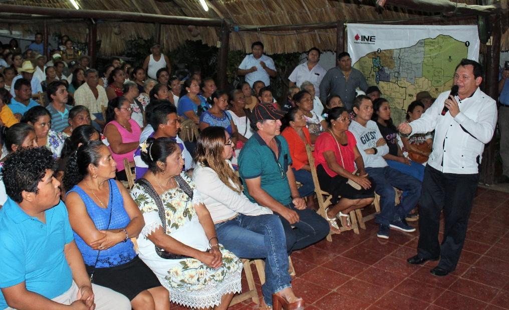 Liderazgos del sur se reúnen con "Huacho" 