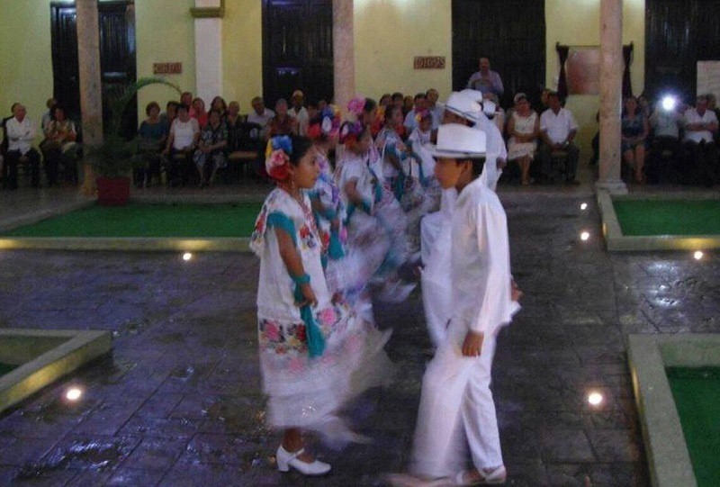 Promueven actividades culturales y educativas en Espita