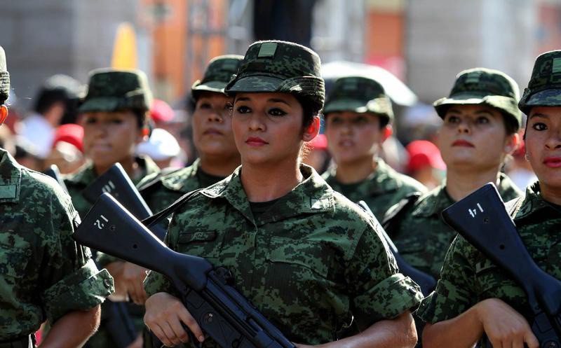 Convocan a mujeres a unirse al Ejército