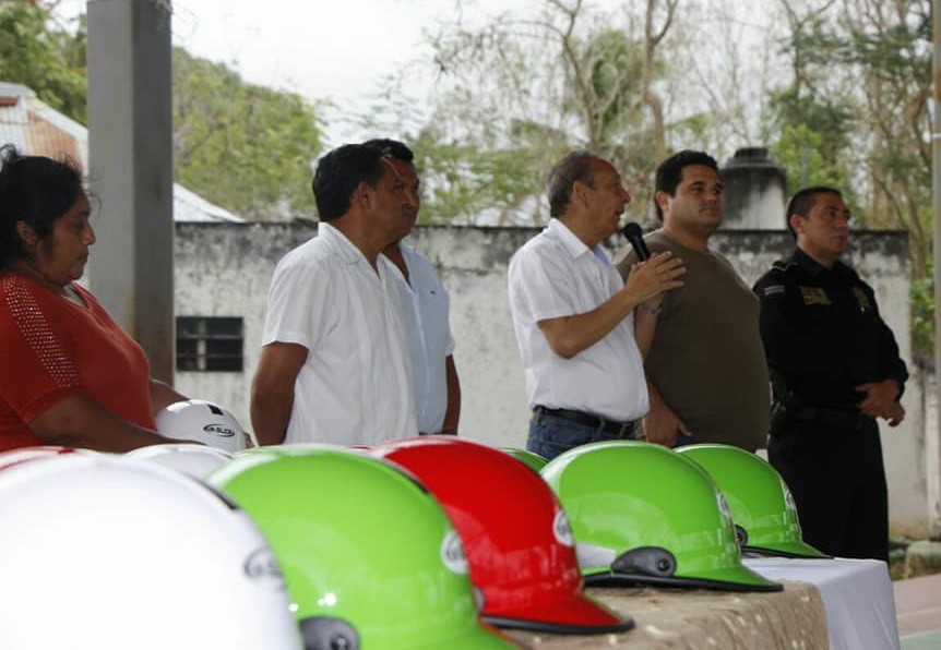 Promueven la seguridad de motociclistas en comisarías de Tizimín