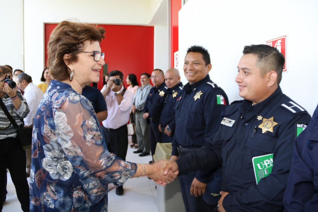 Capacitan a policías de Mérida