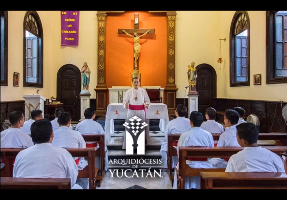 Realizan cadena de oración por las vocaciones en Yucatán
