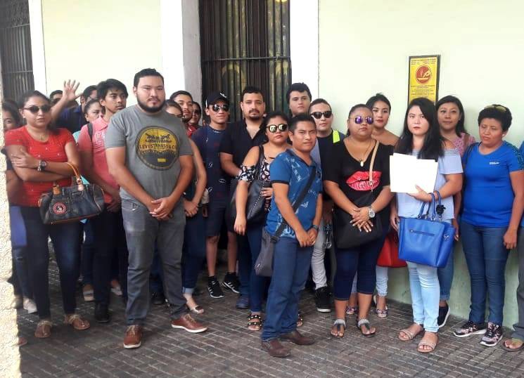 Docentes reclaman plazas laborales para Yucatán