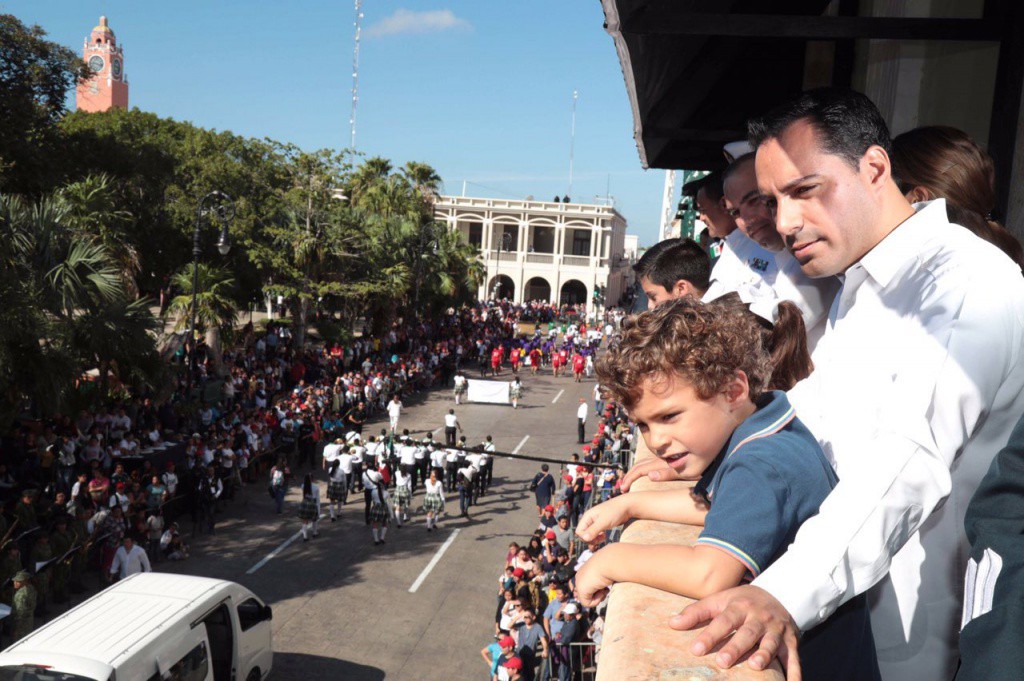 Gobierno estatal celebra su primer Desfile Cívico-Militar