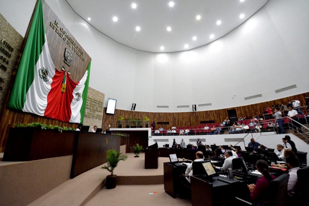 LXII Legislatura aprueba reestructuración de la administración pública 