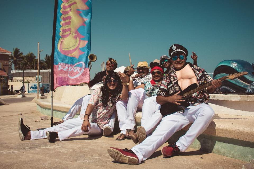 Disfruta el Carnaval de Progreso con… “Los Wayes de la Cumbia”