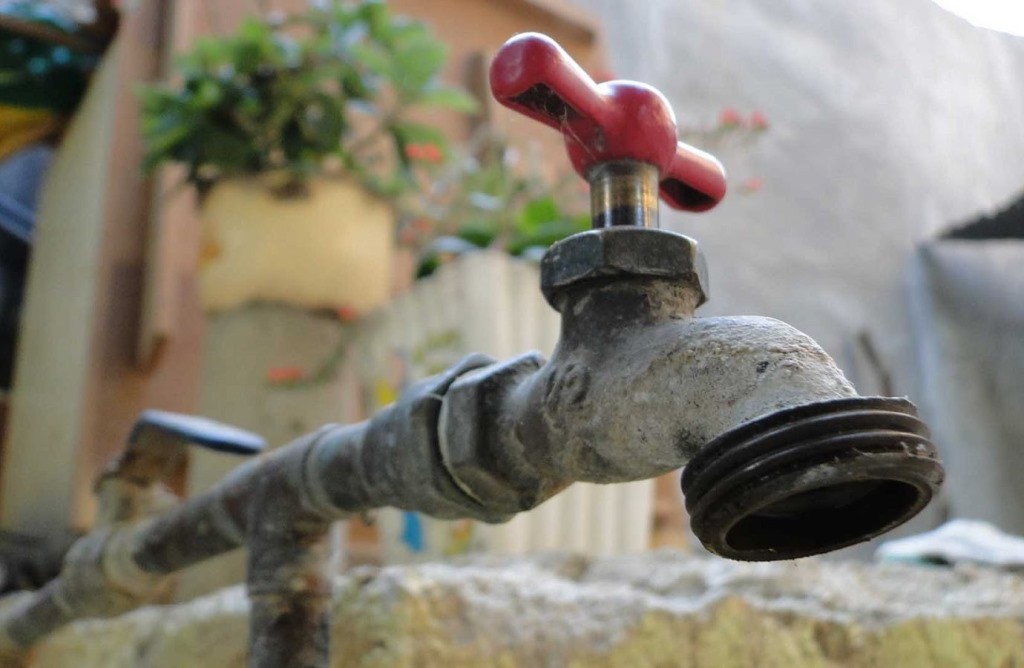 Apagones afectan el suministro de agua potable