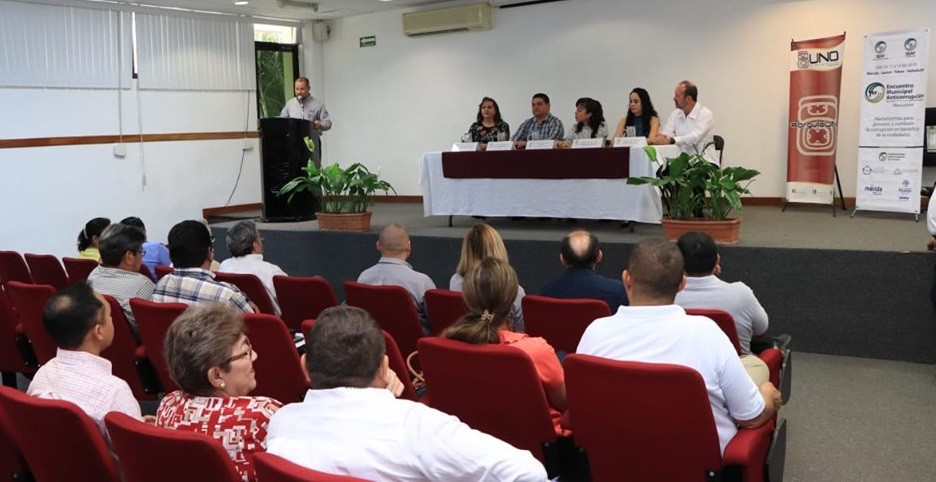 Primer encuentro municipal anti corrupción en Valladolid