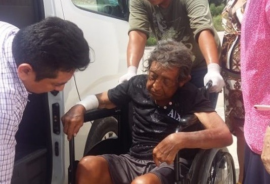 Rescatan en Tizimín a ancianito en situación de calle