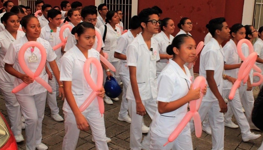 Exhortan en Valladolid a hacer conciencia sobre cáncer de mama