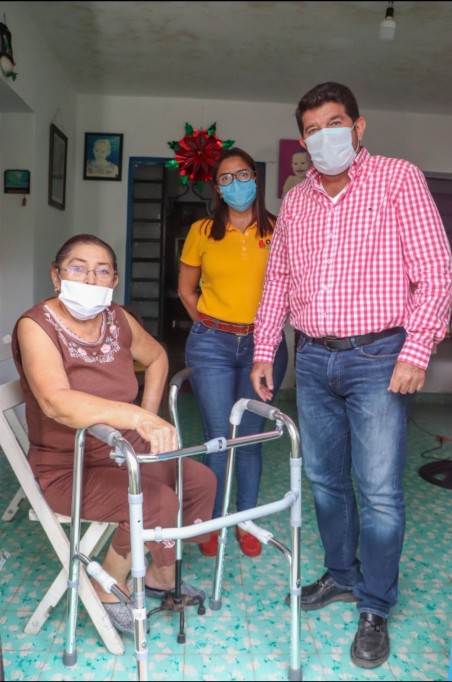 Personas con discapacidad de Tizimín reciben aparatos ortopédicos