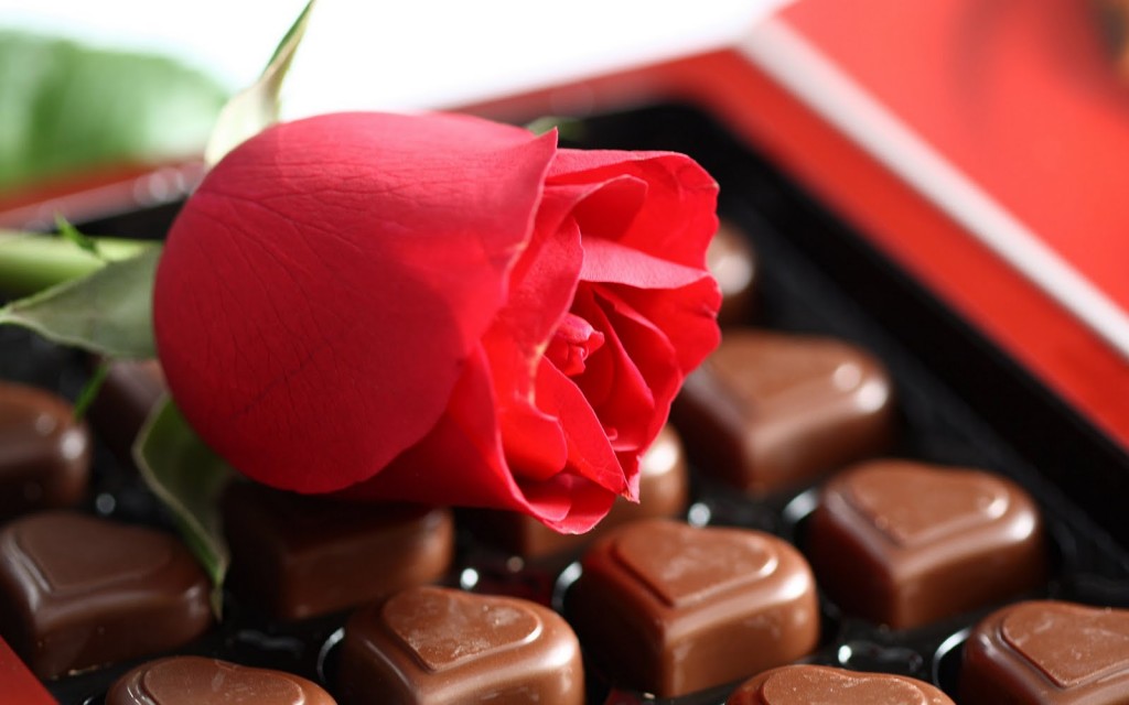Flores y chocolates, los favoritos de San Valentín