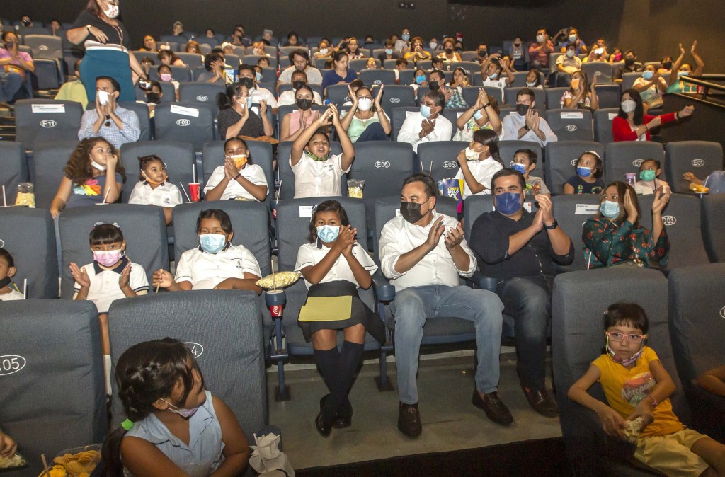 Ofrecen facilidades para estudiantes en el Cine Siglo XXI