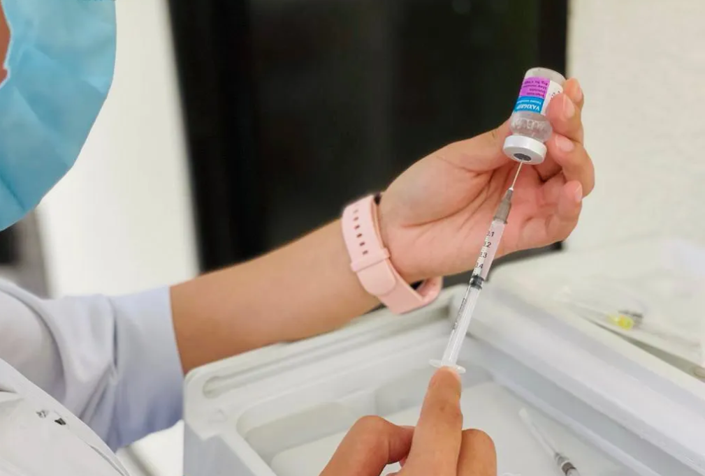 IMSS Yucatán Continues Winter Vaccination Campaign