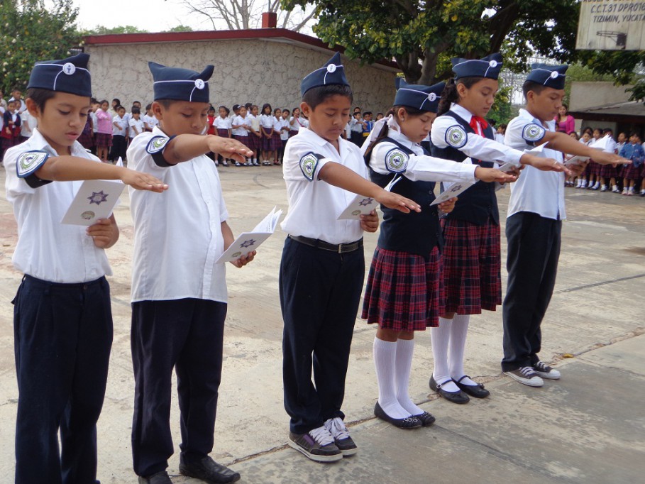 TIZIMIN: Patrulleros Escolares en la primaria “Adolfo López Mateos”.\r\n