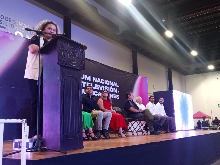 Es una forma directa de gobernar la comunicación digital