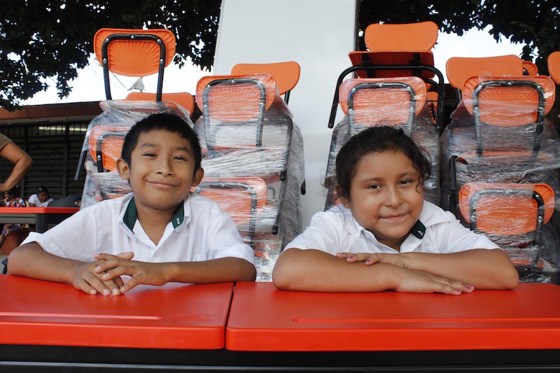 Se extiende programa Mobiliario Escolar a más demarcaciones de Yucatán
