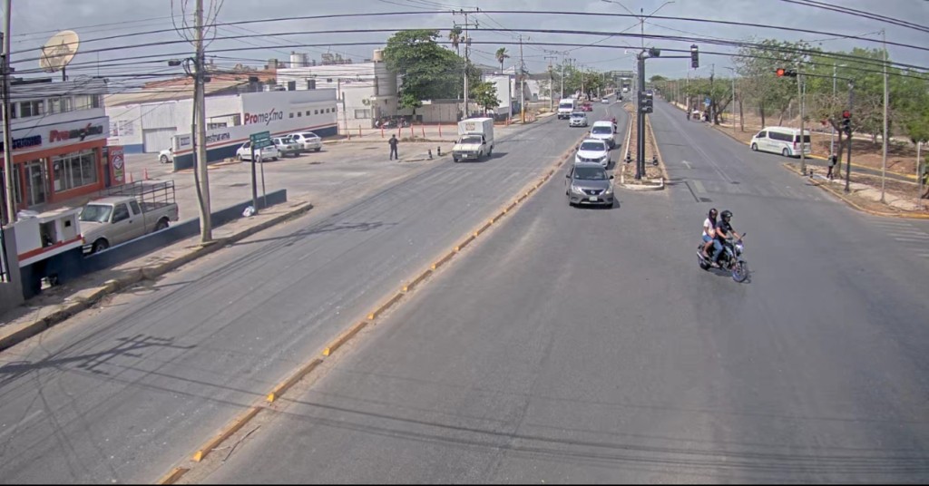 Regresará el transporte público al carril derecho en la Avenida Internacional