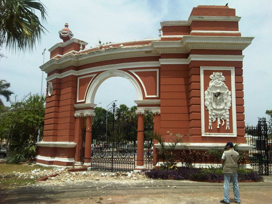 Supervisión de obras en el zoológico el Centenario