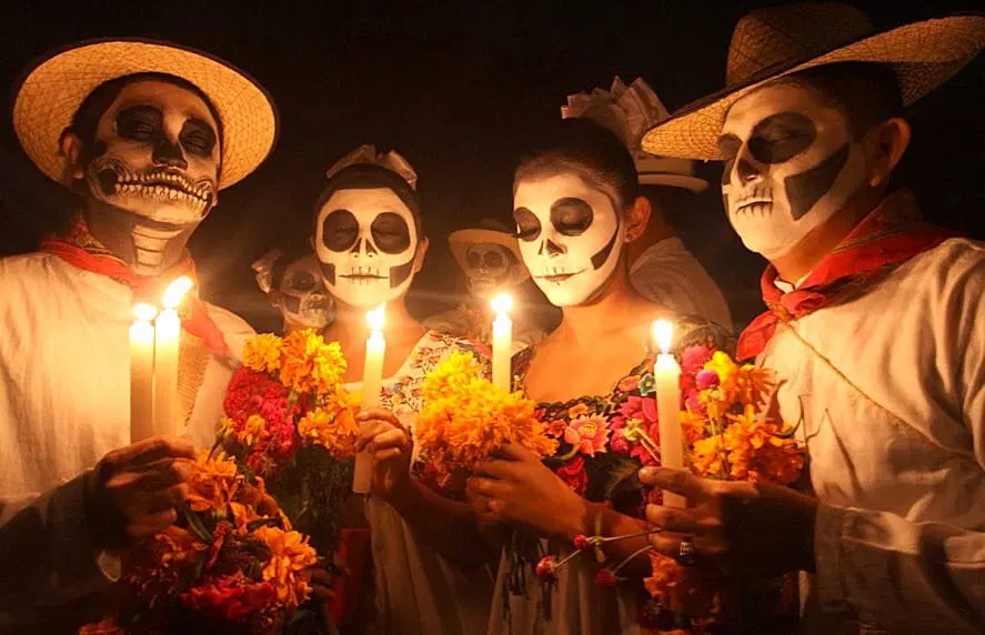 Mérida se viste de Hanal Pixán Mérida se viste de Hanal Pixán