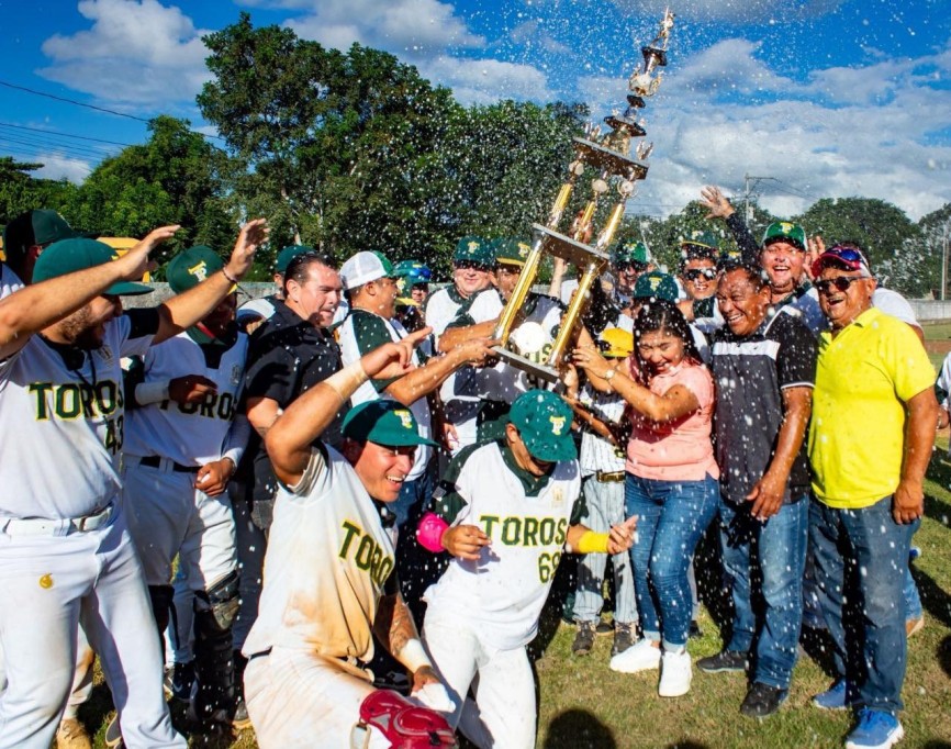 Toros de Panabá, campeón de la Liga Oriental de Béisbol Toros de Panabá, campeón de la Liga Oriental de Béisbol