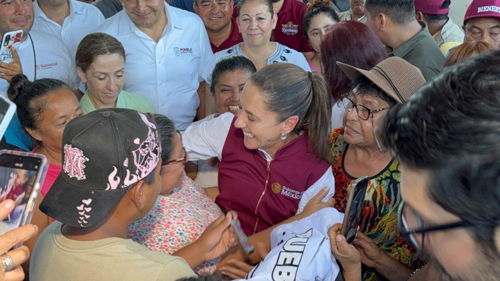 “No están solos”, les dice la presidenta Sheinbaum a damnificados de Veracruz y Puebla “No están solos”, les dice la presidenta Sheinbaum a damnificados de Veracruz y Puebla