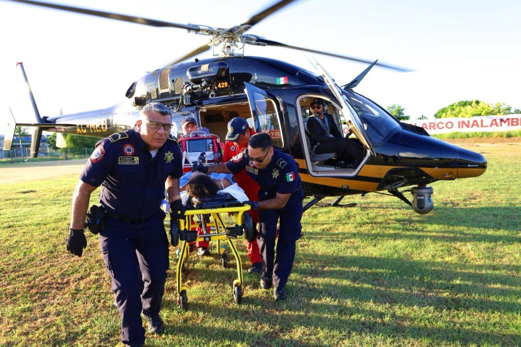 Trasladan vía aérea de emergencia a paciente con complicaciones de parto