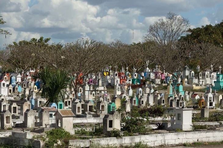 Recuperan más de 100 bóvedas bimestralmente en cementerios de Mérida Recuperan más de 100 bóvedas bimestralmente en cementerios de Mérida