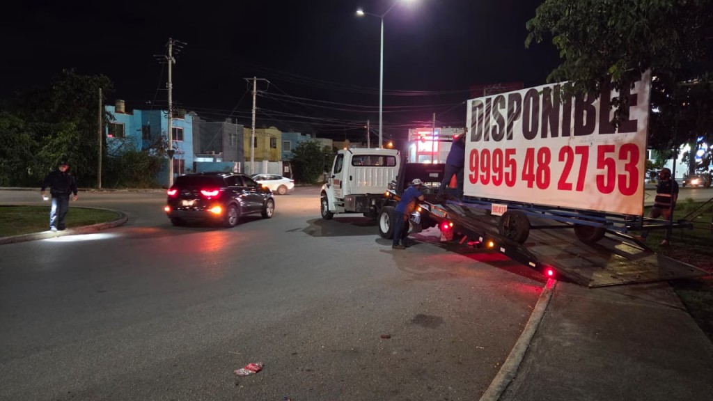 Retira Ayuntamiento de Mérida publicidad irregular en Polígono 108 Itzimná